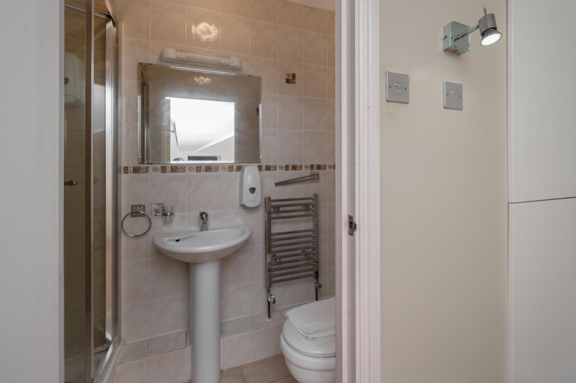 Flexistay Aparthotel Tooting Лондон Экстерьер фото
